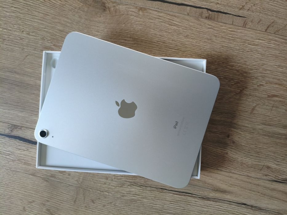 Tablet 10,9" Apple 10.9-inch iPad 10.generacja Wi-Fi 64GB Silver Nowy