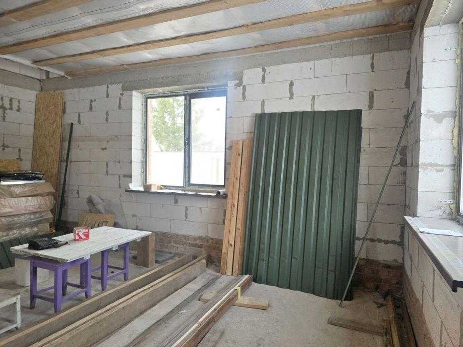 Продам затишний двоповерховий будинок