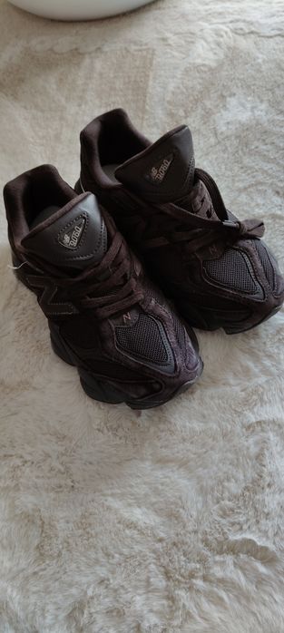 Nowe sneakersy 9060 zamsz brąz 39/24.5 cm