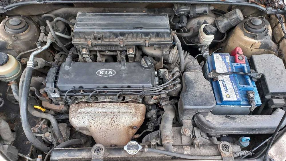 Автомобіль Kia Rio 2003 I покоління (FL)