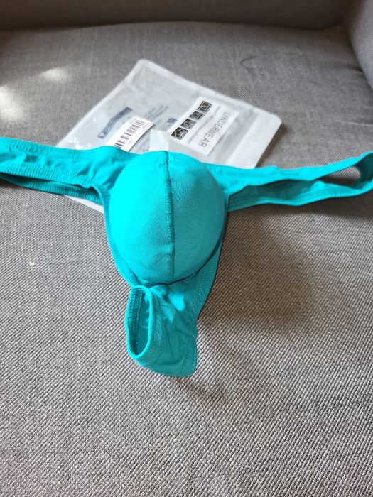 Super wygodne seksi stringi z kieszonką