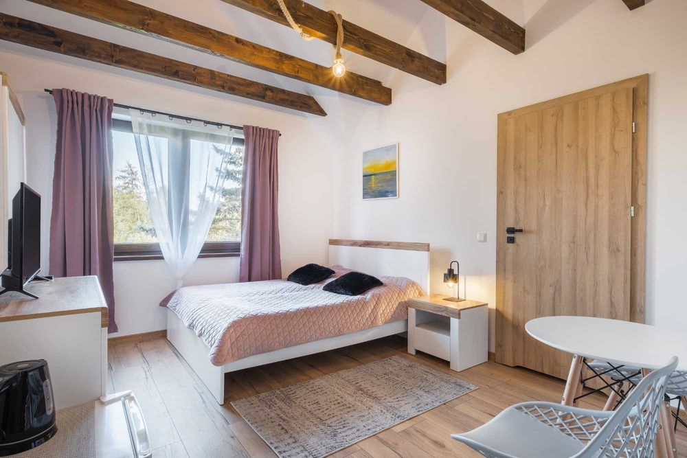 Nowoczesne pokoje blisko morza Łeba. Czynne cały rok.