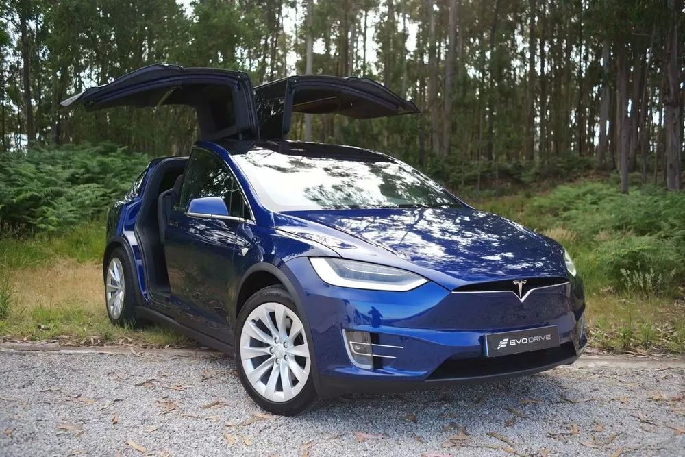 Tesla Model X 75D