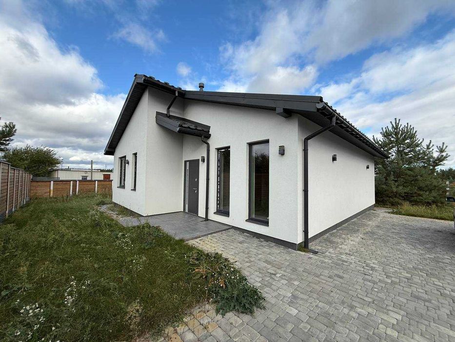 Продам будинок 7 соток! Бобриця! Сосни на території!