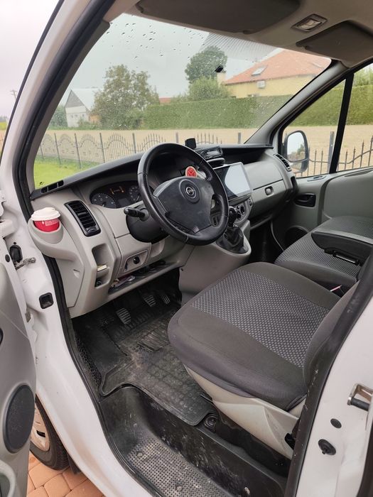 Opel Vivaro 2.5 TDCI Brygadówka Long Klima