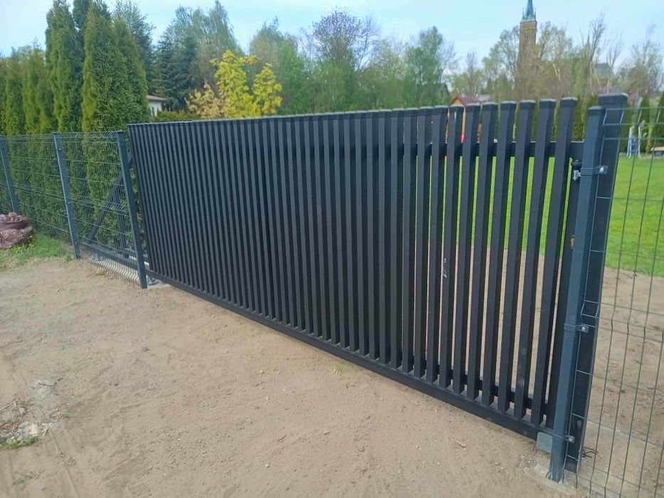 Sprzedam bramę grzebieniowa 4m super jakość