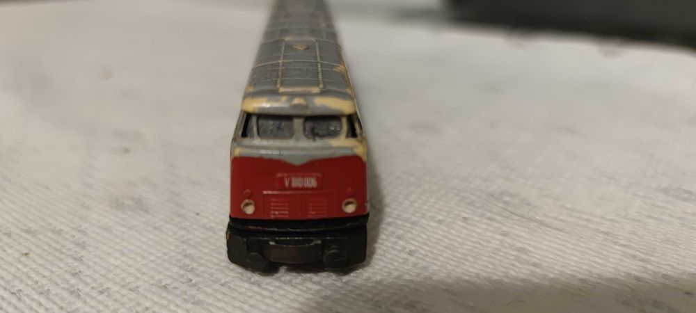 PIKO N  - Lokomotywa Diesel V180 DR