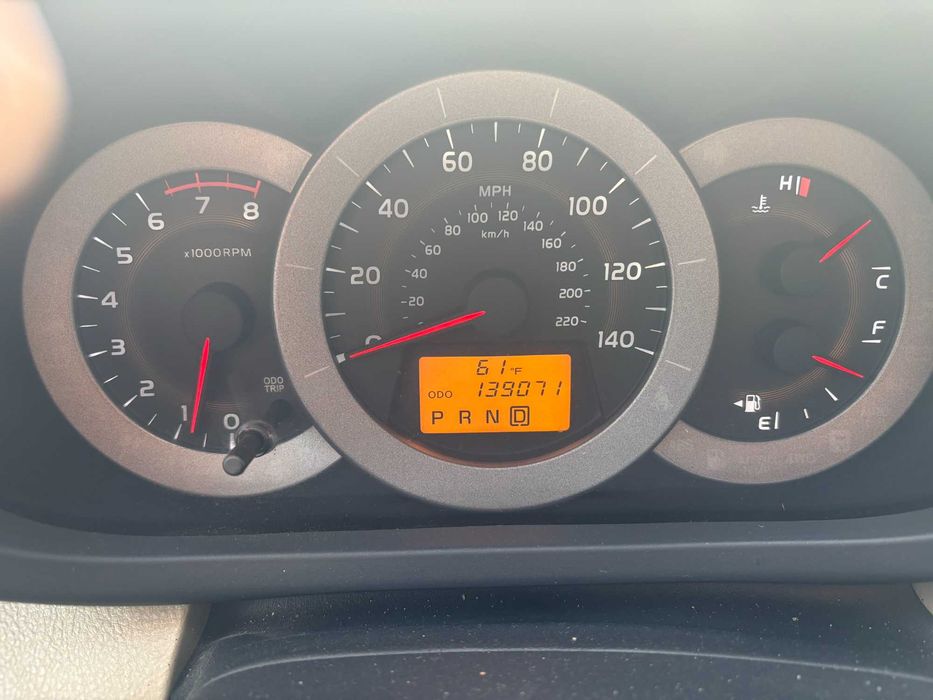 Toyota Rav4 USA 2,5 LPG OffRoad wyciągarka