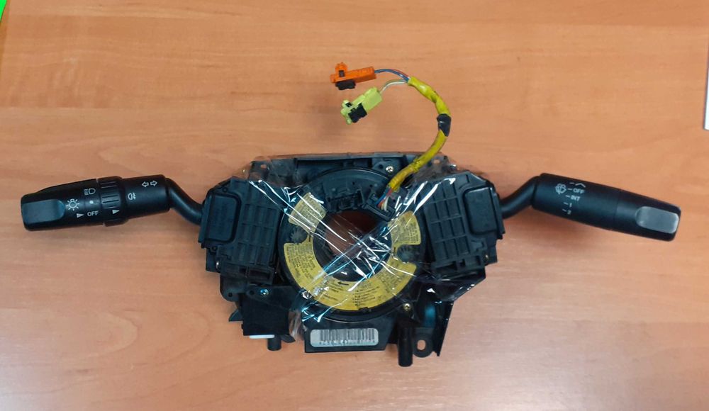 Przełącznik zespolony Mazda III Nr.1