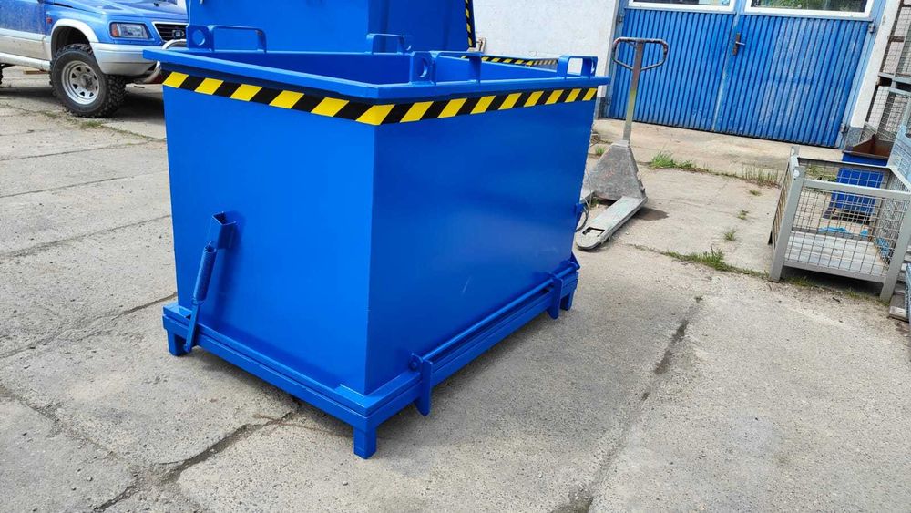 Otwierane dno, kontener metalowy PMDC 1100 L do złomu, drewna