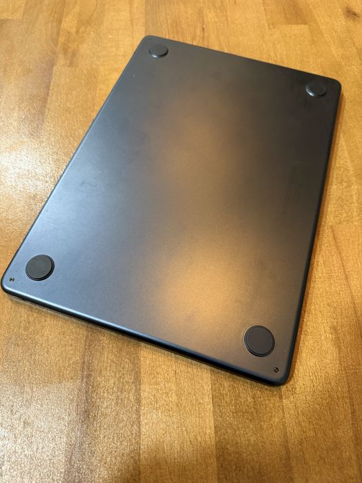 MacBook Air 13” (Apple M3, 8GB RAM) – 2024