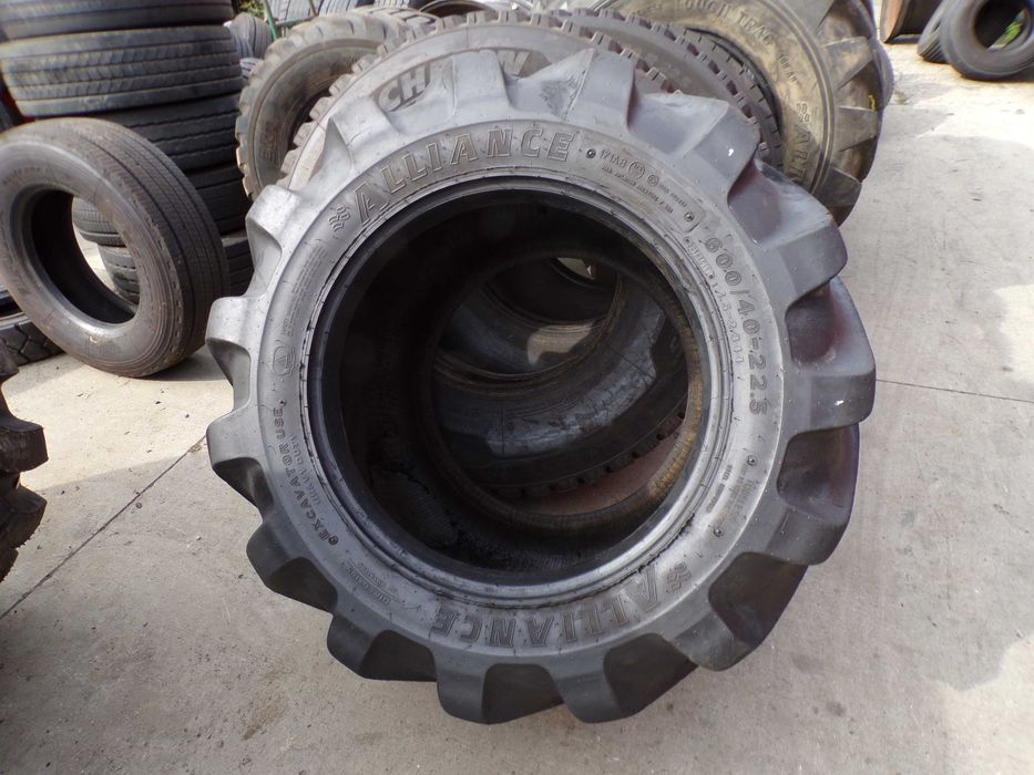 Opona 600/40-22.5 ALLIANCE EXCAVATOR USE  (2000 netto)