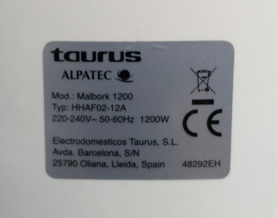 Aquecedor Emissor Térmico Taurus Malbork 1200