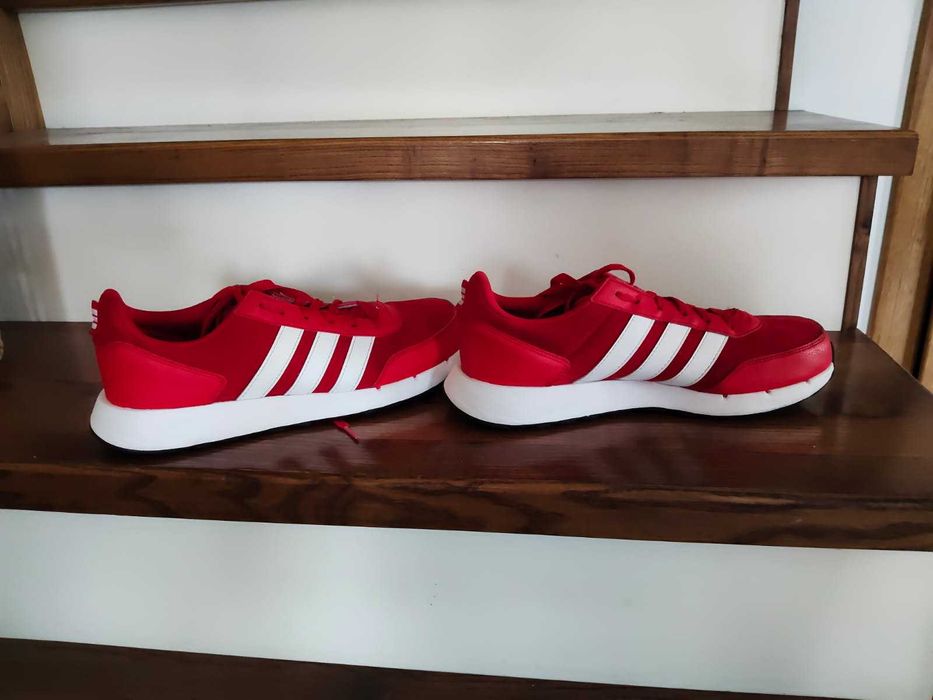 Buty sportowe młodzieżowe