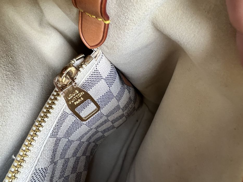 Сумка кожаная на длинном ремне Louis Vuitton оригинал номерная