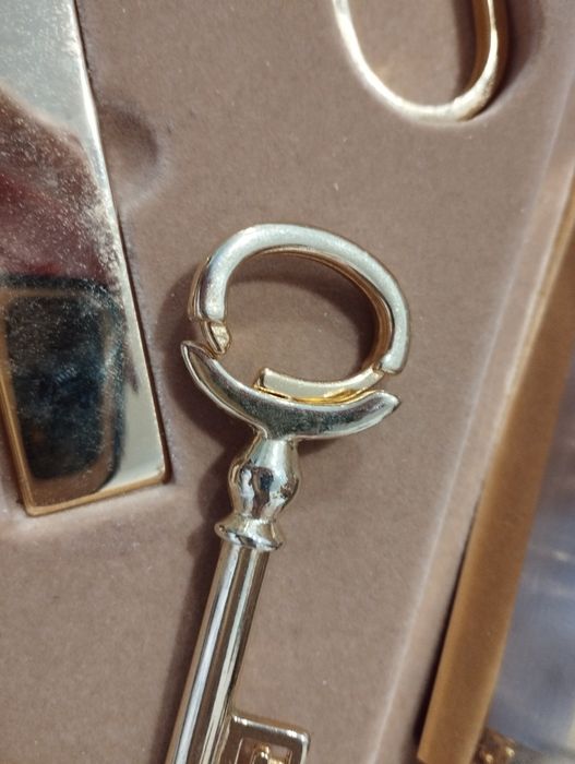 Piękny zestaw gabinetowy na biurko z lupą