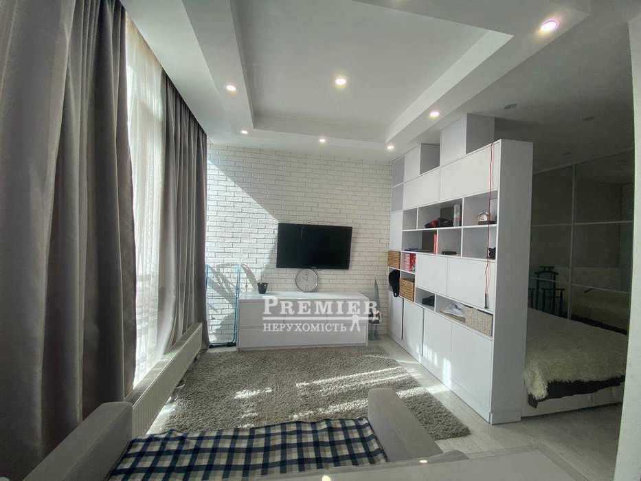 Студія в новому ЖК Центр Одеси. Дизайнерський ремонт