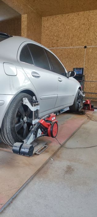 Mercedes-Benz E-Class 2003 W211  •  220 CDI AT (автомат)