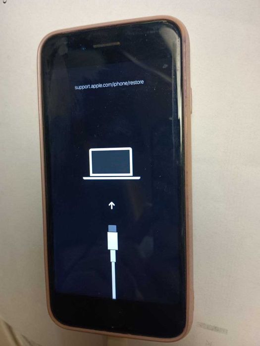 Полурабочая материнская плата от IPHONE 7 32GB BLACK Айфон 7 на 32 гб