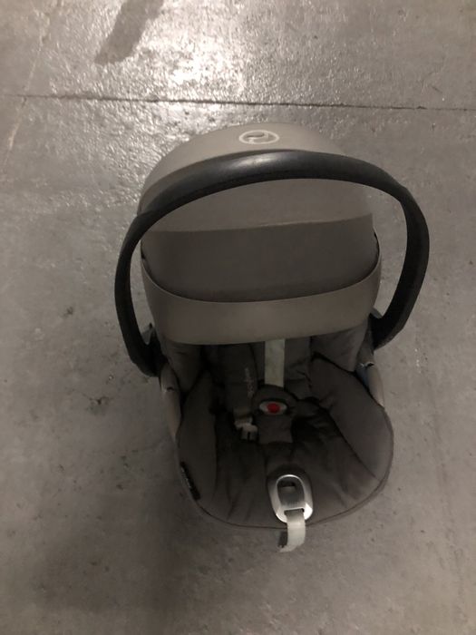 Ovo cybex cloud z com isofix 360