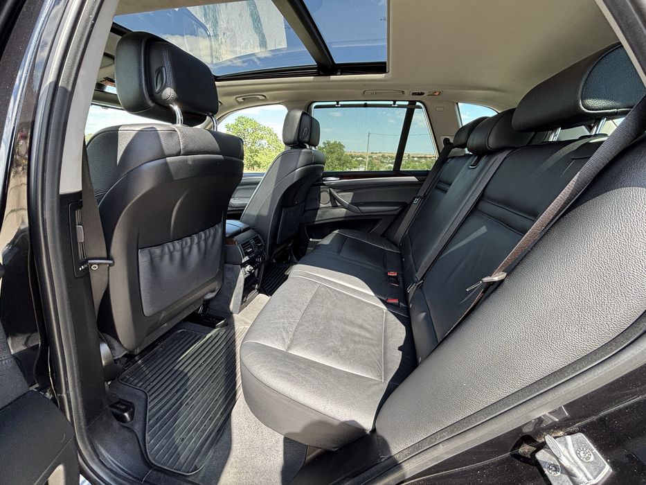 2012 BMW X5 F70