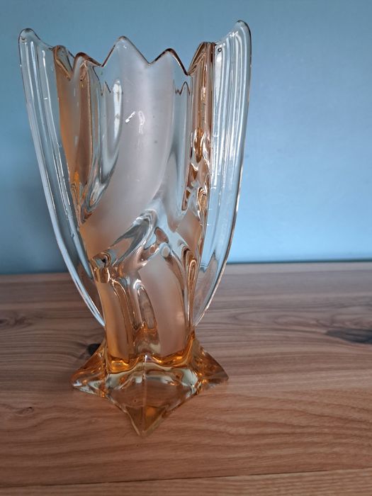 Wazon skrzydlak Huta Hortensja