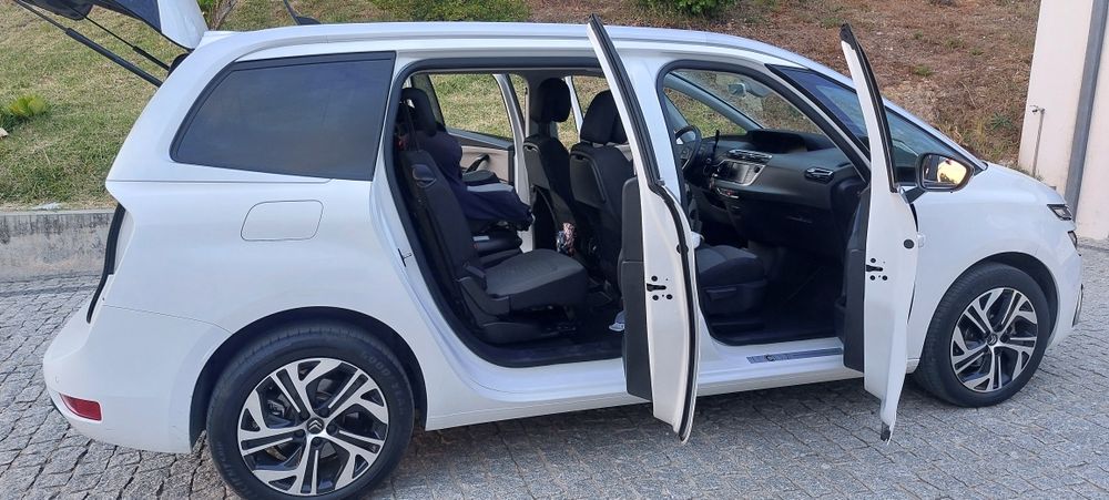 Citroen C4 Series 7 lugares