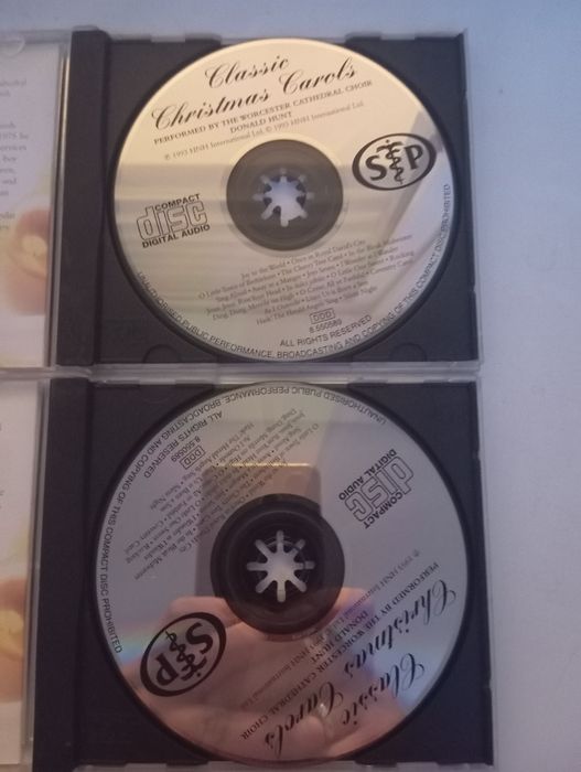 Classic Christmas Carols stan bdb
