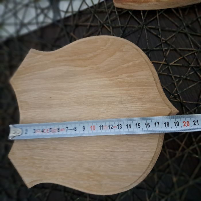 Podkładki dębowe pod oręż dzika