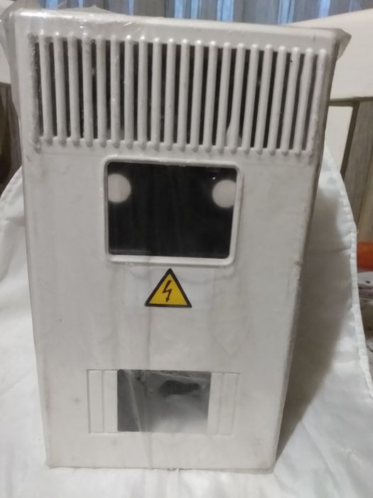 Щиток коробка для счётчика и пакетников новый