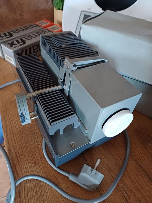 Projektor Kindermann+okienka