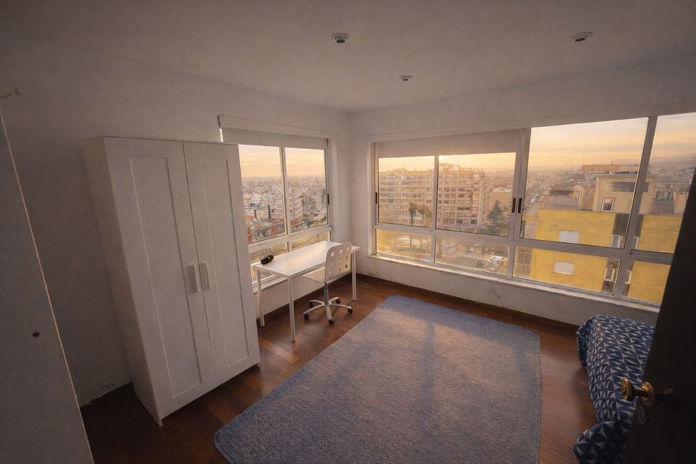 Quarto privado com vista mar em apartamento rooftop  Costa da Caparica