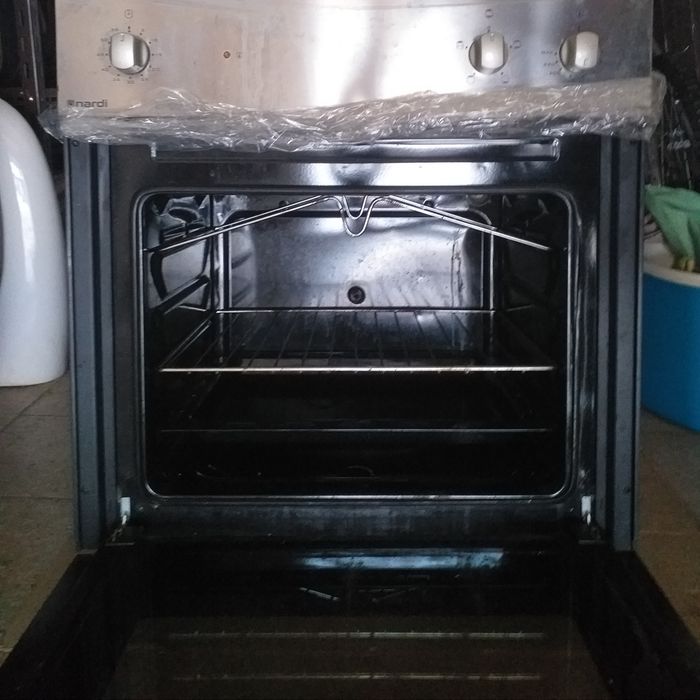 Forno elétrico em bom estado