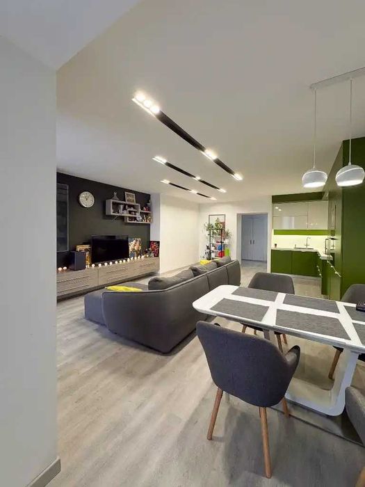 Продам просторную 4-комнатную квартиру в ЖК Атмосфера