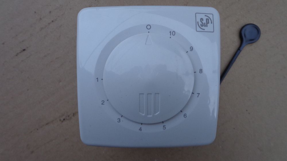 Регулятор  новий