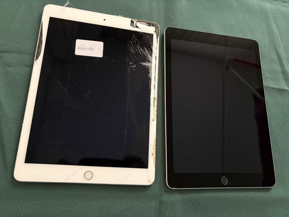 2 sztuki iPad Pro 9,7" 32GB LTE na części