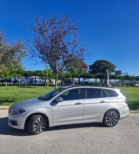 Fiat Tipo Station Wagon 1.6 M-Jet Lounge J17 DCT