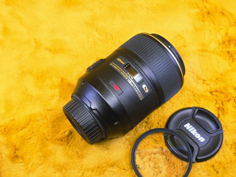 МАКРО-об'єктив Nikon AF-S Micro Nikkor 105mm f2.8G ED VR + фільтр HOYA