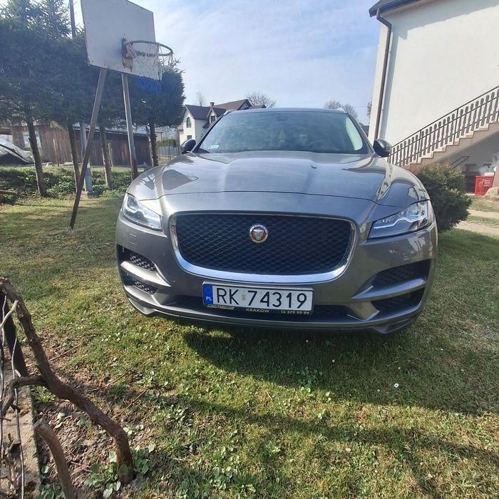 Jaguar F-Pace