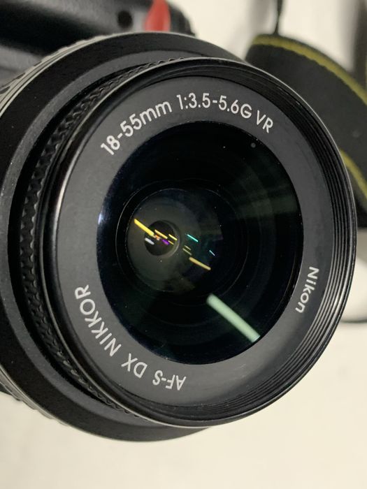 Nikon d3000 повний комплект