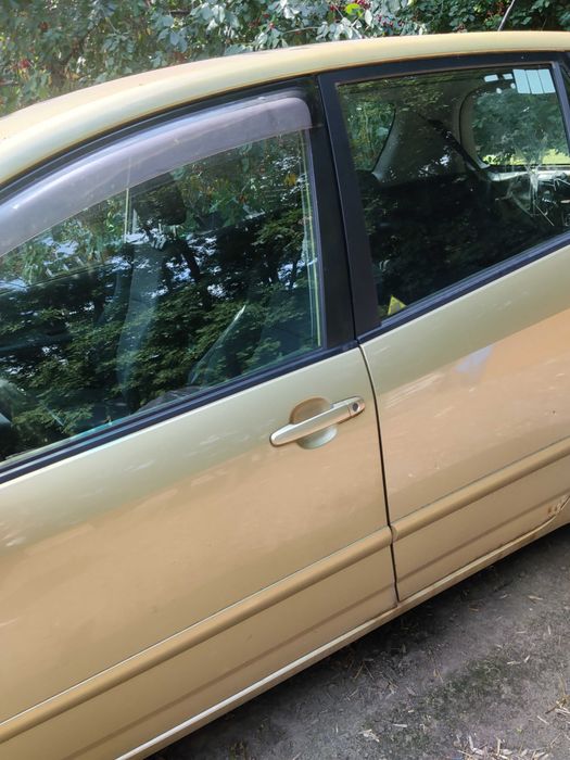 Auto toyota Corolla Verso 2001