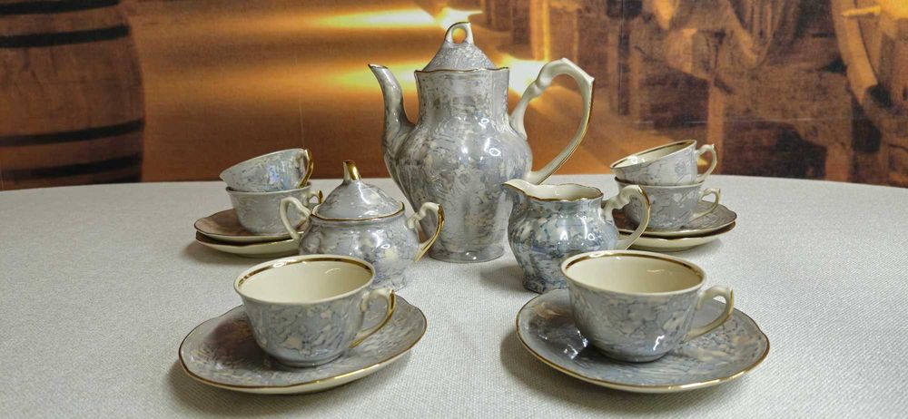 Porcelanowy komplet kawowo-herbaciany CHODZIEŻ dla 6 osób