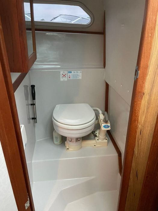 Łódź Motorowa Askelladen 705 VOYAGER Diesel Motorówka