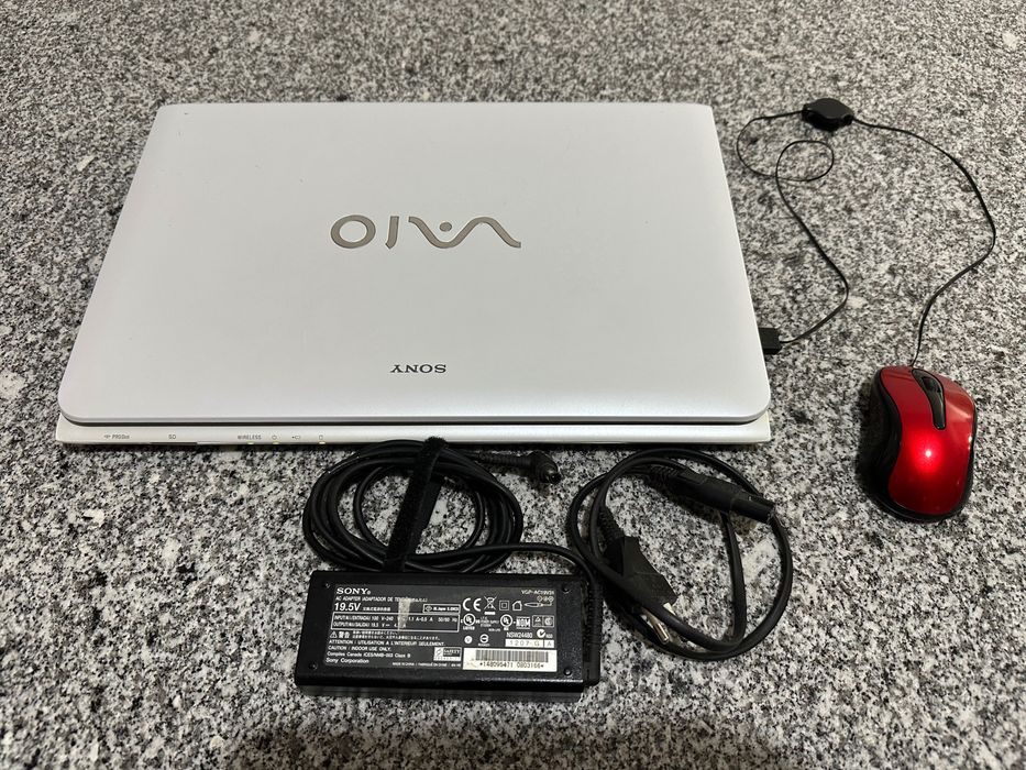 Portátil Sony Vaio Branco, 15.6 polegadas HD