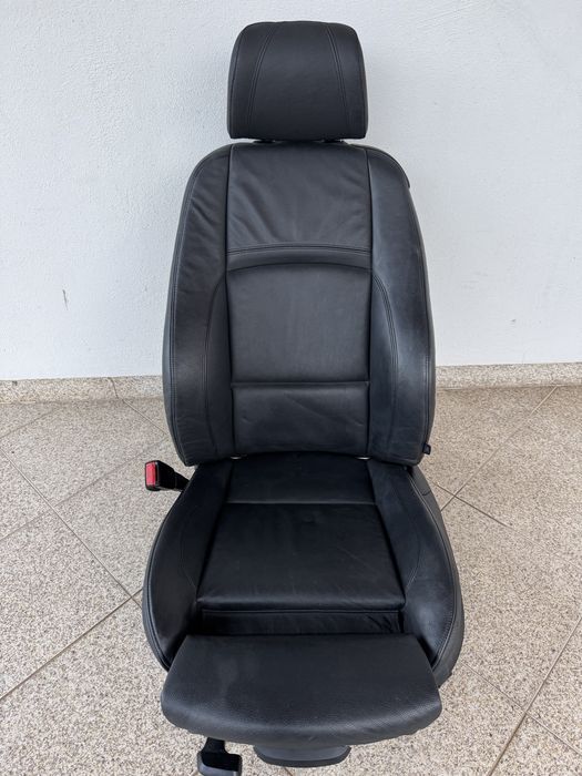 Conjunto de Bancos Pack M  BMW E92 – Pele Preta / Aquecidos / Elétricos