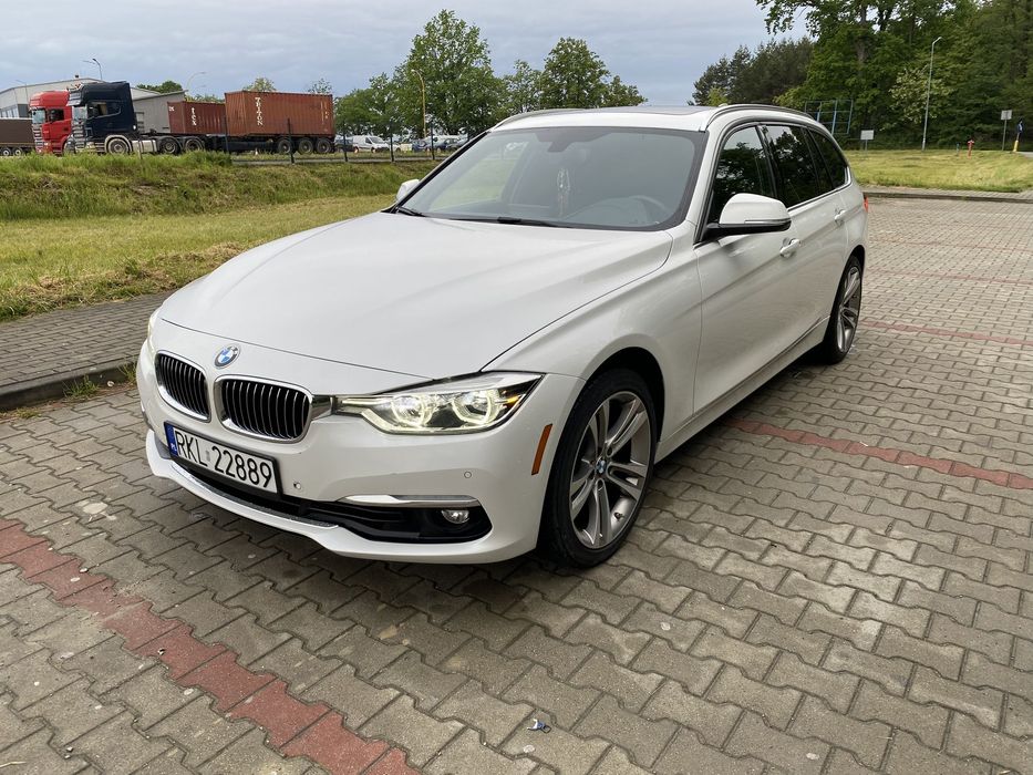 BMW Seria 3 Bmw 330i xdrive 2016 252km