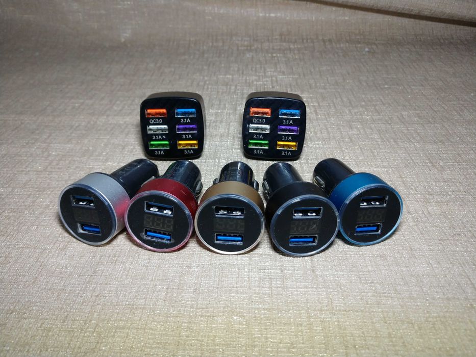 USB зарядки в авто з вольтметром в прикурувач