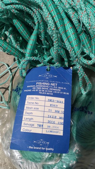Redes de pesca novas e afins