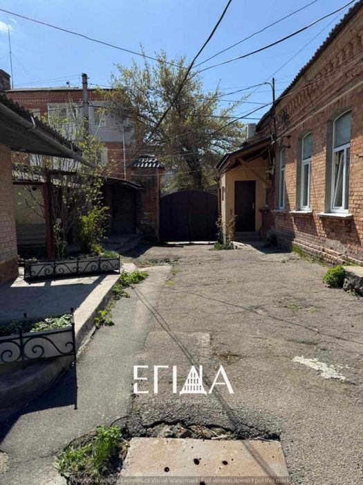 Продаж комерційного приміщення з окремим входом на вул.Пашутіна 57кв.м.