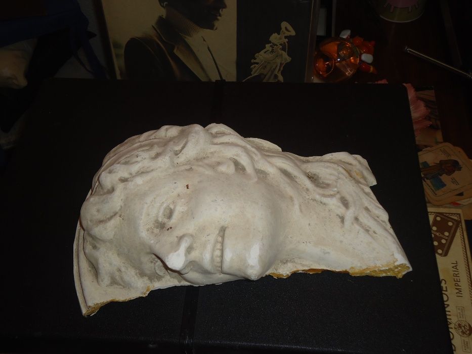 Obra de Arte Rosto Antigo